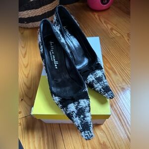 Bettye Muller Barnes Pumps